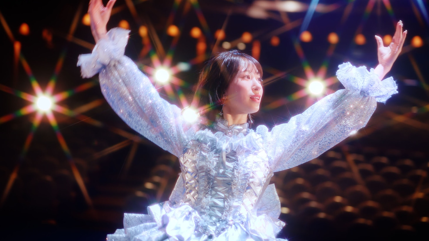 フィロソフィーのダンス「ダンス・フォー・フィロソフィー」MVより。