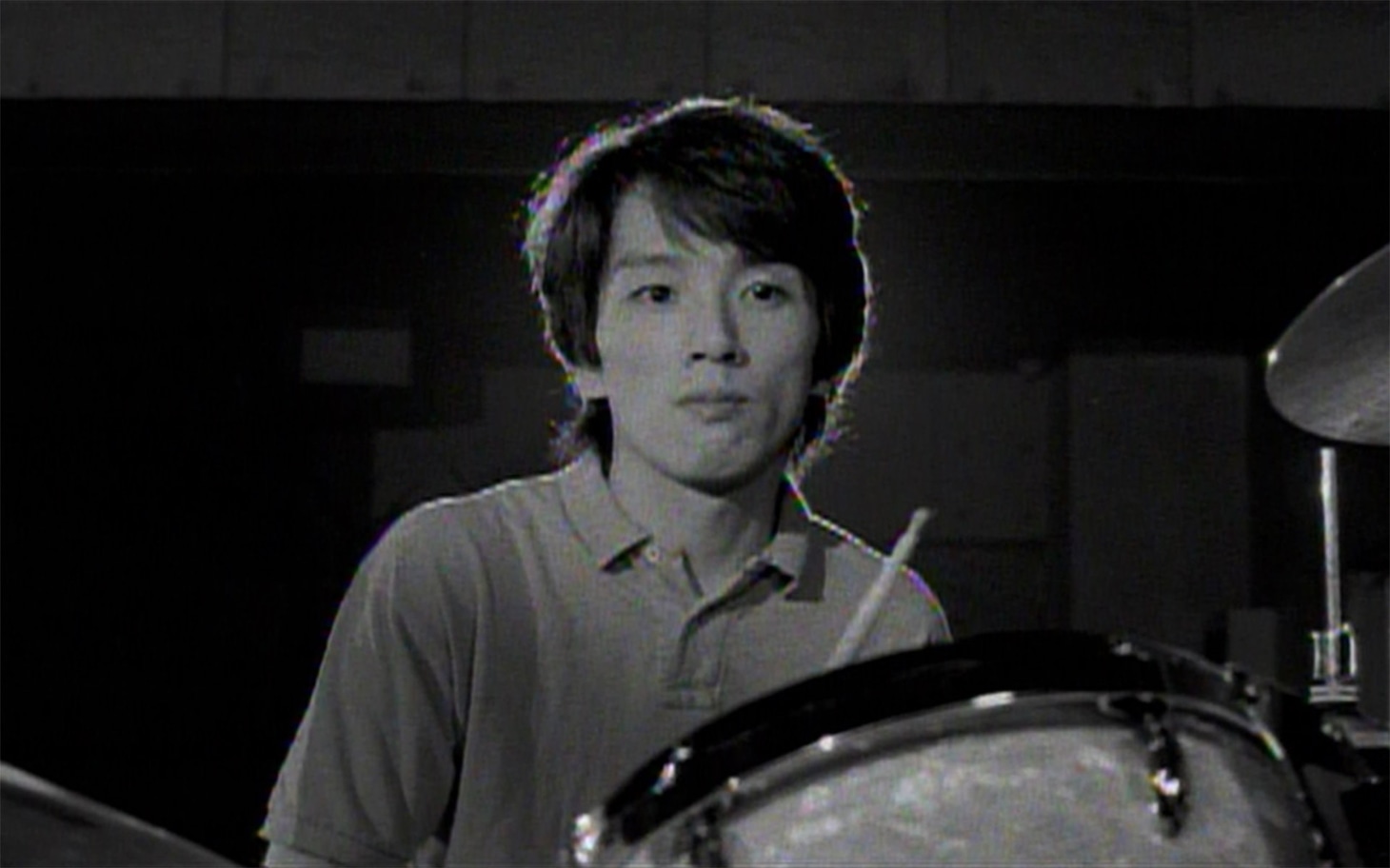 サニーデイ・サービス「魔法」ミュージックビデオのサムネイル。