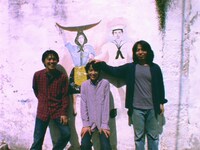 サニーデイ・サービス「夢見るようなくちびるに」ミュージックビデオのサムネイル。