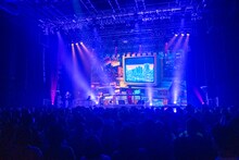 Night Tempo×夜々コラボステージの様子。