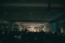 「小西康陽 with『失恋と得恋』ストリング・バンド、アンコール公演」の様子。