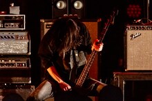 中村和彦（B / 9mm Parabellum Bullet）（Photo by Viola Kam［V'z Twinkle］）
