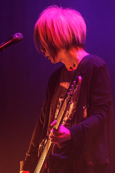 長谷川正（B / Plastic Tree）（Photo by Viola Kam［V'z Twinkle］）