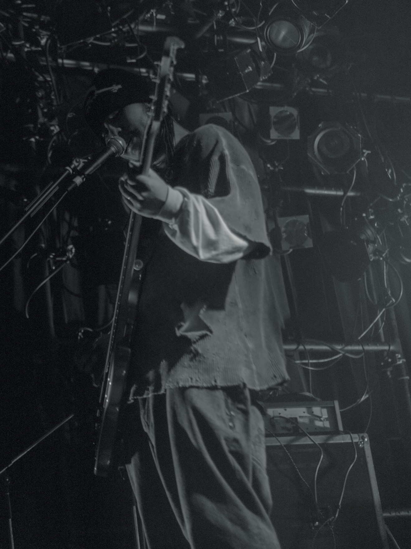 西口直人（B, Cho / Age Factory）（Photo by Odagiri Raku［V'z Twinkle］）