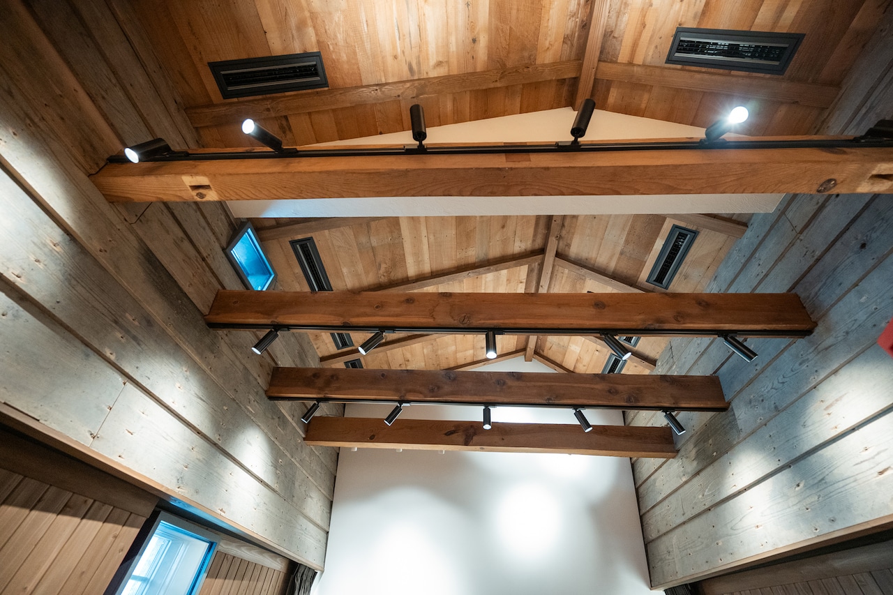 「MUSIC inn Fujieda」の天井。