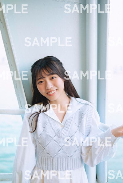 金澤亜美（僕が見たかった青空）1st写真集「プロローグ」SHOWROOM配信#5予約特典（撮影：細居幸次郎）