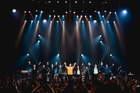 馬場俊英「BABA TOSHIHIDE 30th ANNIVERSARY TOUR 2024-2026 30周年シリーズ第4弾『THAT’S WHY I’M HERE Live at Festivalhall』」の様子。（撮影：杉山アキノブ）