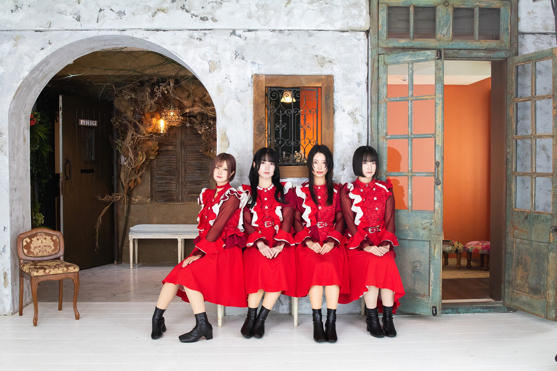 nuance　ミニアルバム・シングルセット　ヌュアンス NUANCE、コントが入ったミニアルバム発売 - 音楽ナタリー