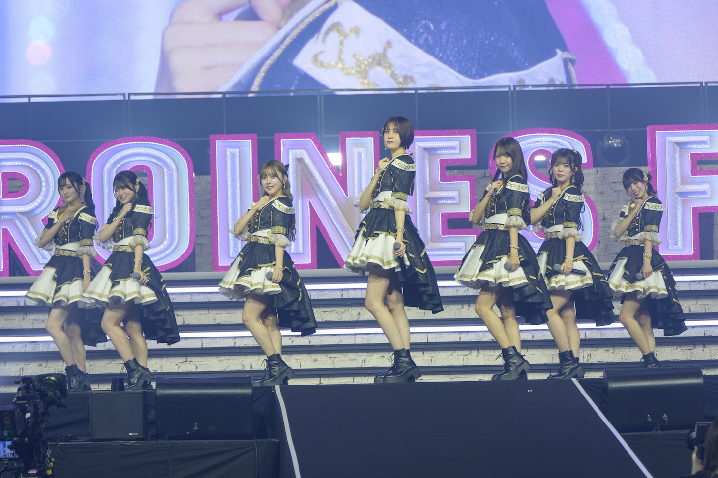 ラストアイドル「バンドワゴン」をカバーするフルコース。（撮影：林晋介）