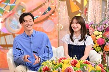 左から後上翔太、横山由依。 ©ABCテレビ