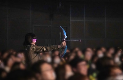 なかっさんと田辺をロックオンするDaoko。（撮影：廣田達也）