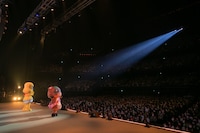 ぽんぽこ＆ピーナッツくん「ぽこぴーの回覧板 in TOKYO」の様子。（撮影：廣田達也）