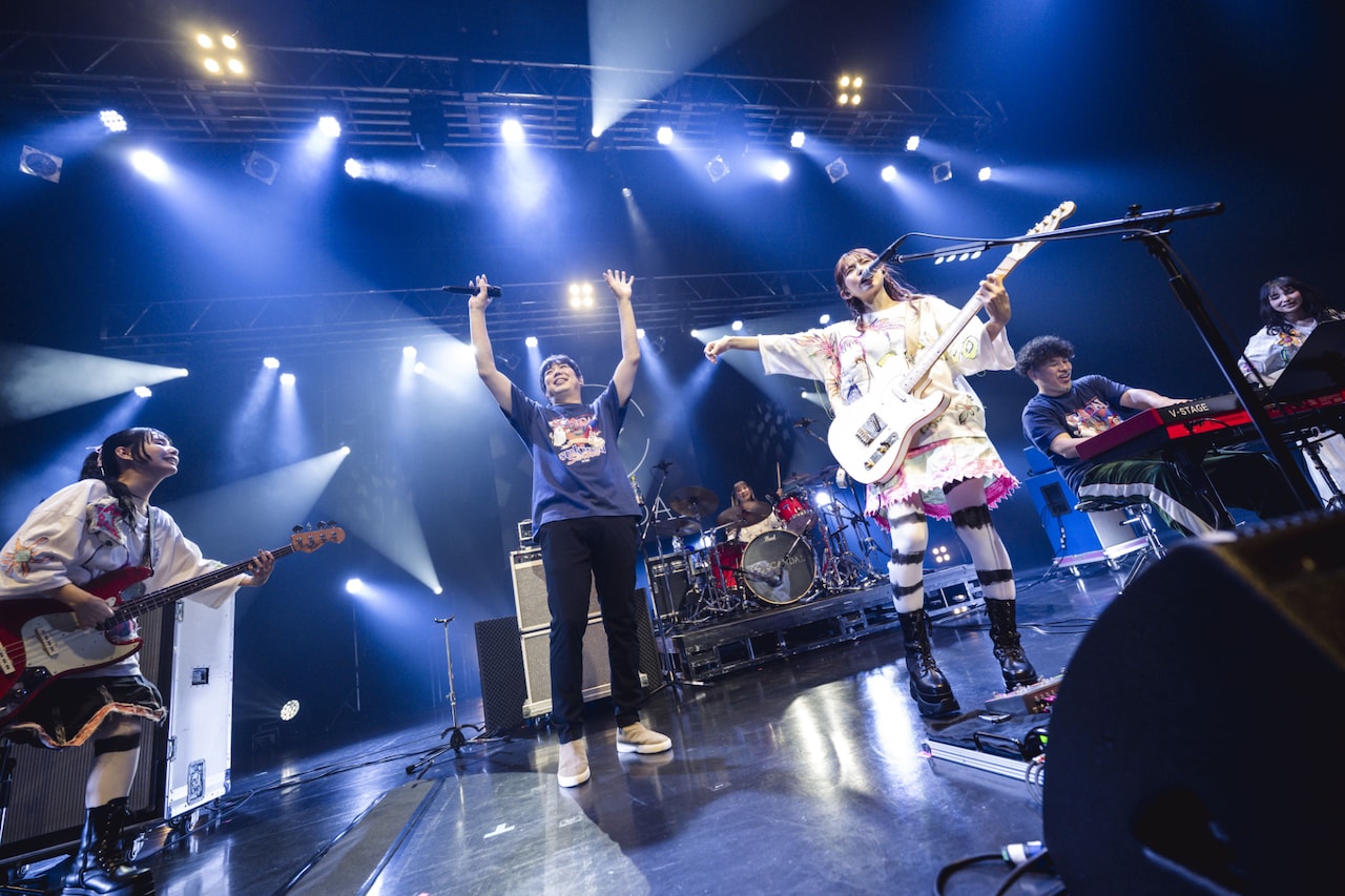 SCANDALとスキマスイッチが“ハガレン”コラボ！世代超えた対バン叶った特別な夜