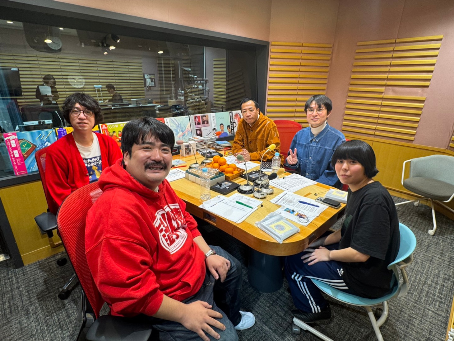 「第一回お笑い芸人YMO座談会」出演者たち。