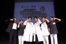 左から梅舟惟永、樋口日奈、長谷川慎、井上想良、曽田陵介、遊井亮子。（写真提供：カンテレ）