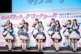 ＝LOVE。上段左から、瀧脇笙古、諸橋沙夏、大場花菜、音嶋莉沙、山本杏奈、下段左から、大谷映美里、齋藤樹愛羅、佐々木舞香、野口衣織、髙松瞳。