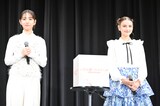 学生たちの質問に答える當真あみ（左）と嵐莉菜（右）。