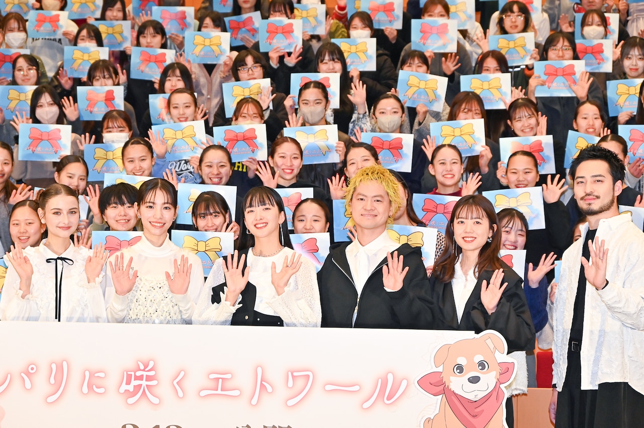 左から嵐莉菜、當真あみ、長屋晴子、穴見真吾、peppe、小林壱誓。