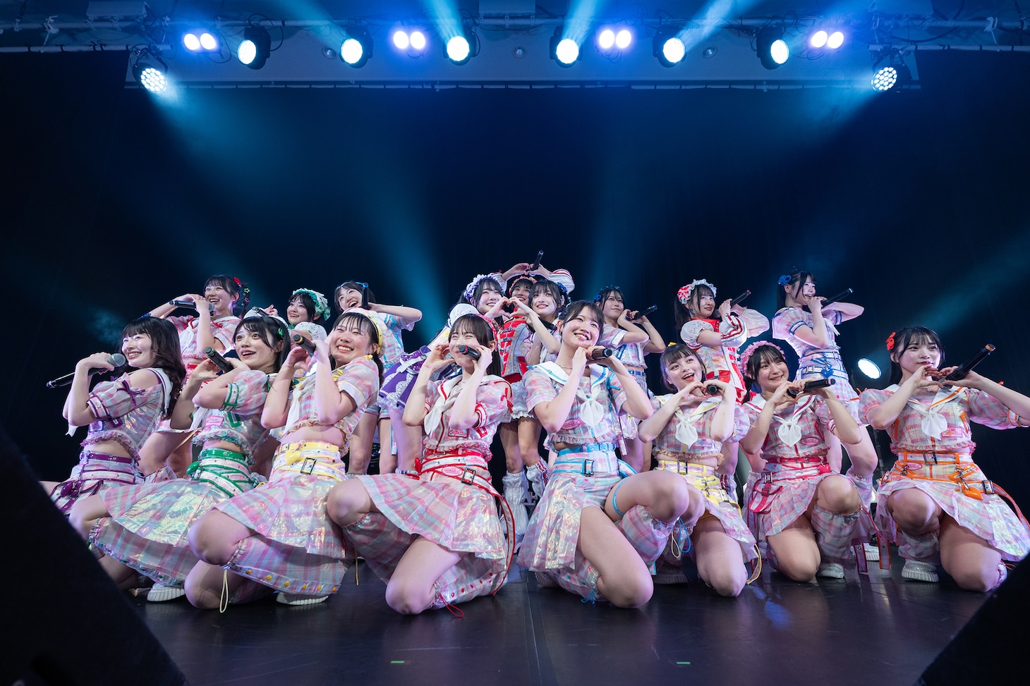 「虹コン大集合！～ステージが足りません！～」の様子。