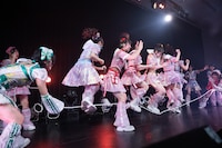 長縄跳びに失敗する虹コン現役＆OG。