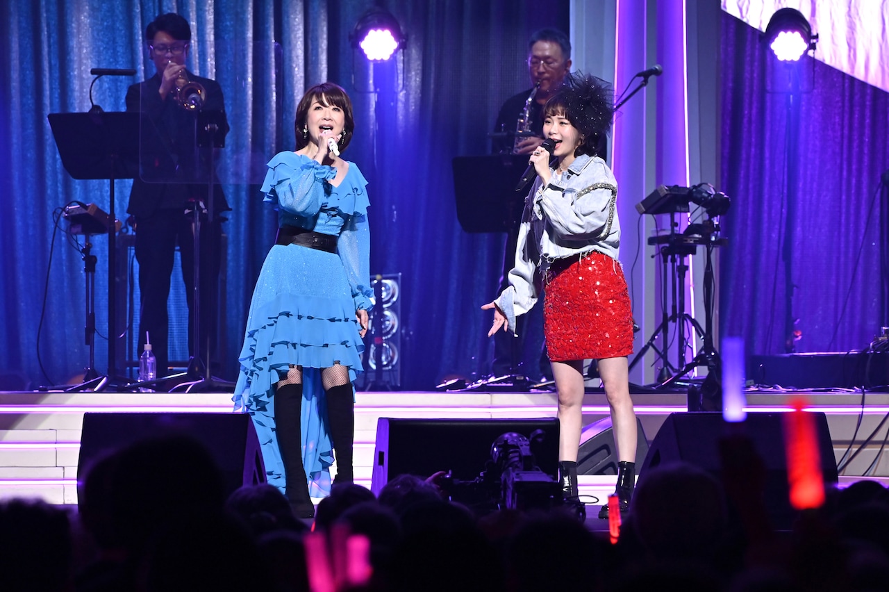 伊藤蘭ホールツアーに娘・趣里がゲスト出演、東京公演は紙テープ応援OK