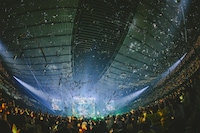 るぅとの東京・国立代々木競技場第一体育館ワンマンライブ「Meteorites 2nd One Man Live -THE KINGS-」の様子。