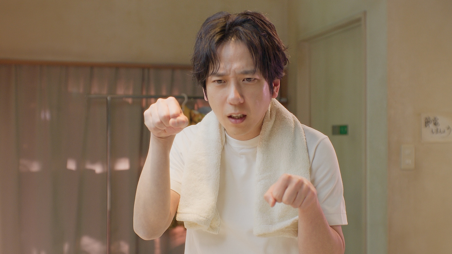 二宮和也。「DHC ディープ クレンジング オイル ブーストケア」新CMより。