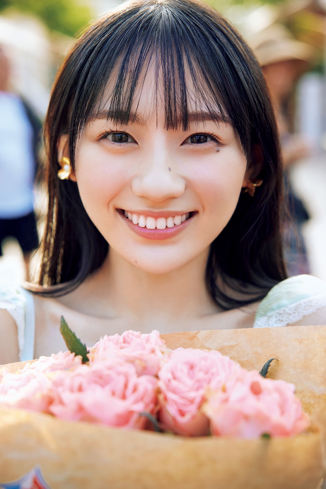 川﨑桜（乃木坂46）1stソロ写真集「エチュード」Sony Music Shop限定版の裏表紙。（撮影：須江隆治）