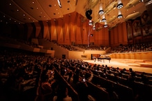 角野隼斗、敬愛するショパン生誕日に聖地サントリーホールで紡いだ「CHOPIN ORBIT」