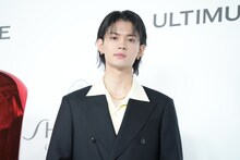 SHISEIDO「アルティミューン」を使ってメイクのノリがよくなった佐野勇斗（M!LK）。