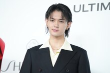 SHISEIDO「アルティミューン」が肌に浸透した佐野勇斗（M!LK）。