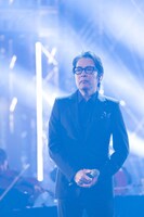 「徳永英明ナイト！～デビュー40周年SP～」に出演する德永英明。©︎NHK