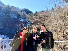 左から重岡大毅（WEST.）、中島健人、岩本照（Snow Man）。(c)テレビ朝日