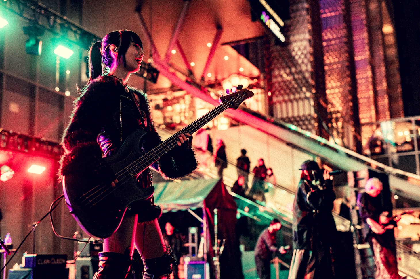 マイ（B）（撮影：ヤマダマサヒロ）