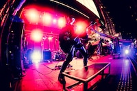 マイ（B）（撮影：ヤマダマサヒロ）