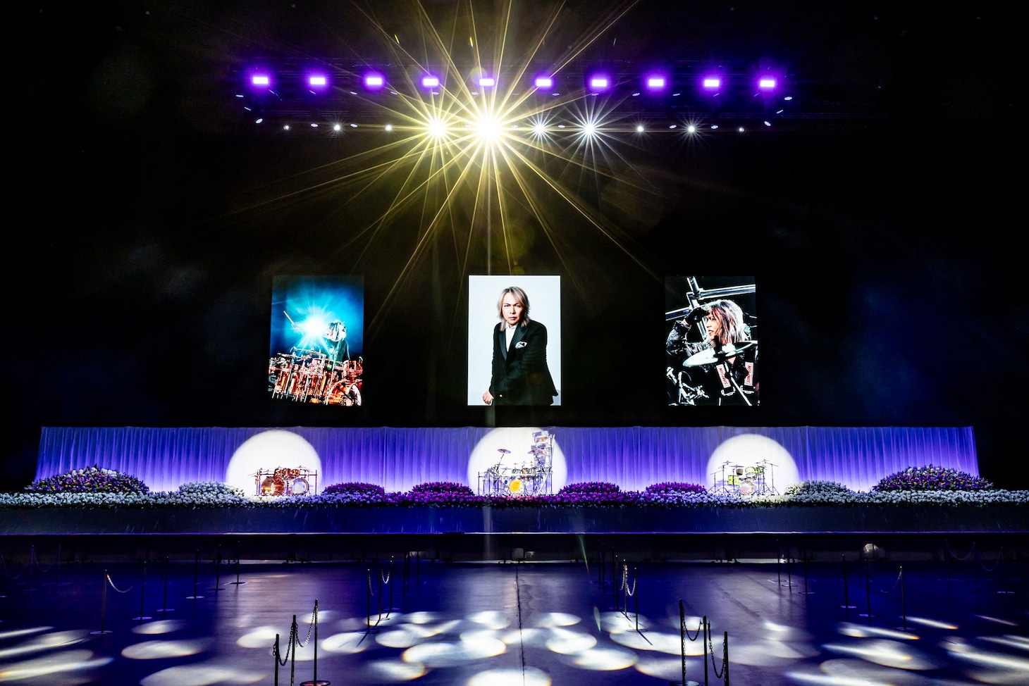 LUNA SEA真矢をメンバー＆ファンが追悼、献花式に3万人参列