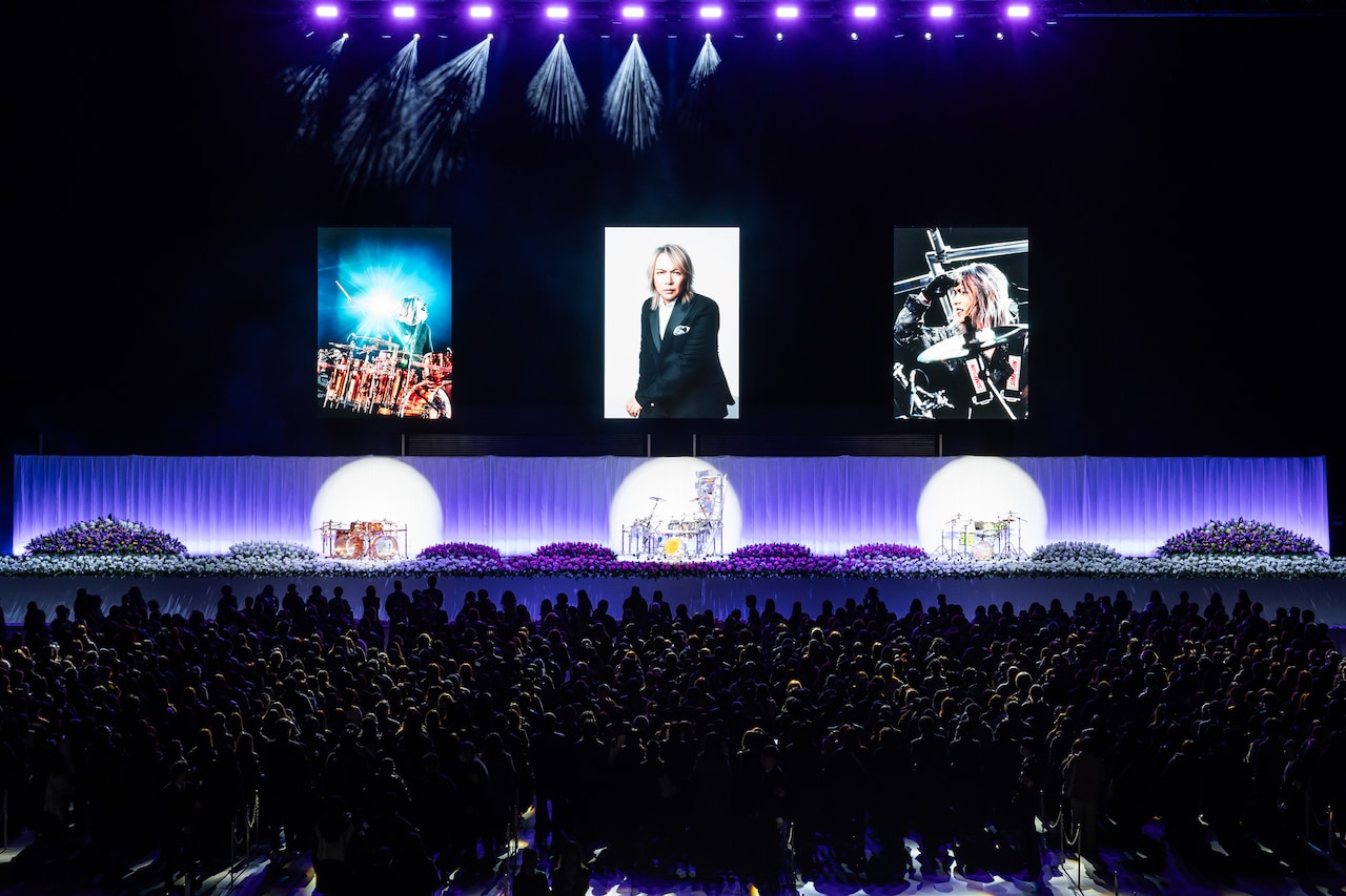 LUNA SEA真矢をメンバー＆ファンが追悼、献花式に3万人参列