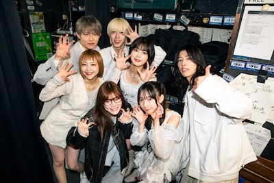 BiTE A SHOCKと元BiSHのセントチヒロ・チッチ。（撮影：外林健太）