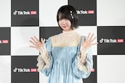 「TikTok LIVE 新CM発表会」に登壇したあの。