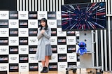 もう1人の新パーソナリティの登場を待つ正源司陽子（日向坂46）。
