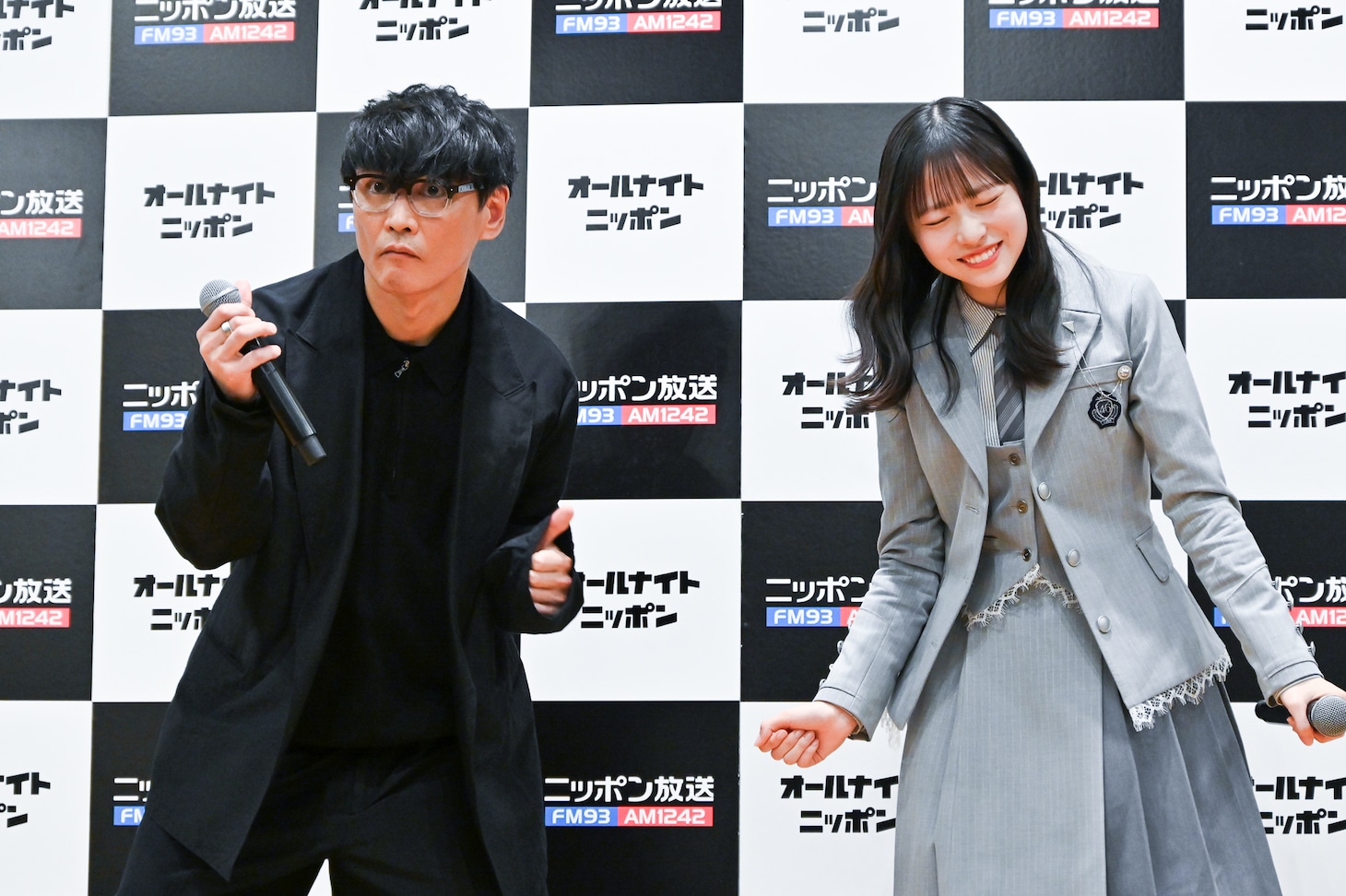 「オールナイトニッポン」でおなじみの曲「BITTERSWEET SAMBA」を聴いて踊らずにはいられない山口一郎（サカナクション）と正源司陽子（日向坂46）。