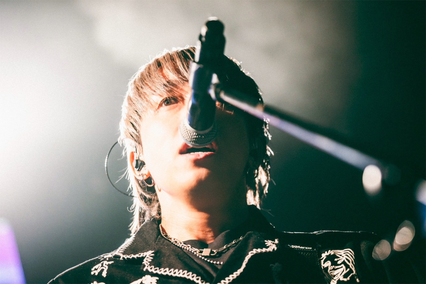 KENJI03（Vo, G / BACK-ON）（撮影：タカギユウスケ）