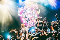 BACK-ON（撮影：タカギユウスケ）