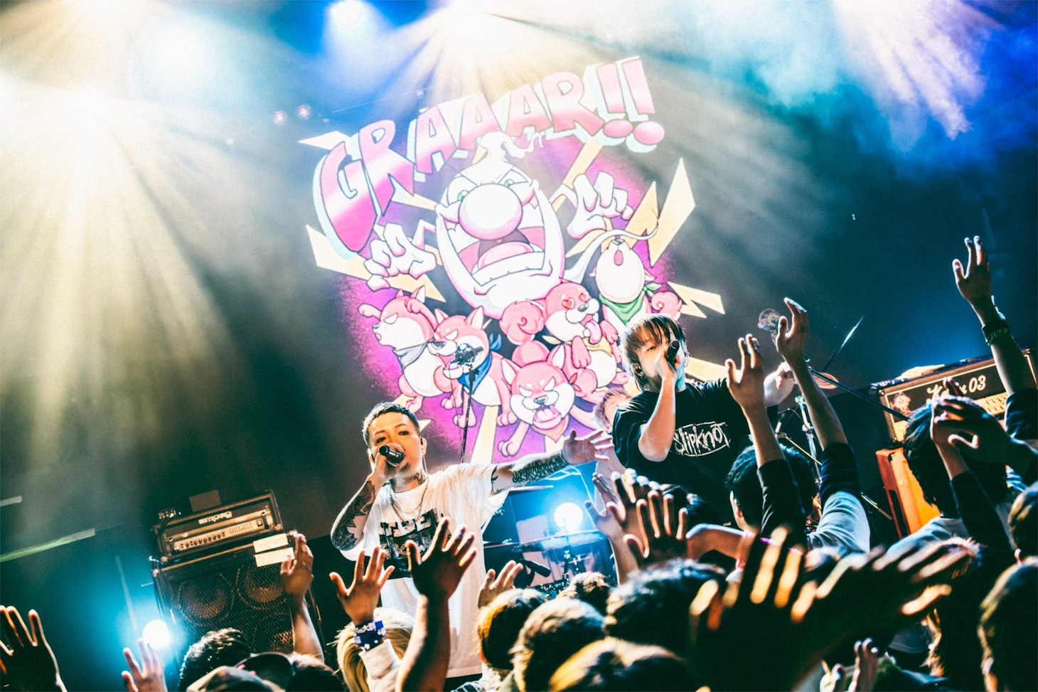 BACK-ON（撮影：タカギユウスケ）