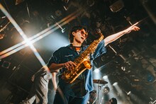 the telephonesのステージにサプライズ登場した諸星翔希（7ORDER）。（Photo by Kazma Kobayashi［Bearwear, UUWorks］）