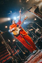 石毛輝（Vo, G, Syn / the telephones）（Photo by Kazma Kobayashi［Bearwear, UUWorks］）