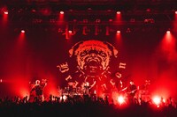 Petit Brabancon「If You Just Stare Then Headbang or Die」Zepp DiverCity（TOKYO）の様子。