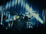 柳澤豊（Dr / MONO NO AWARE）（撮影：タカギタツヒト）