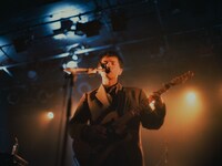 玉置周啓（Vo, G / MONO NO AWARE）（撮影：タカギタツヒト）