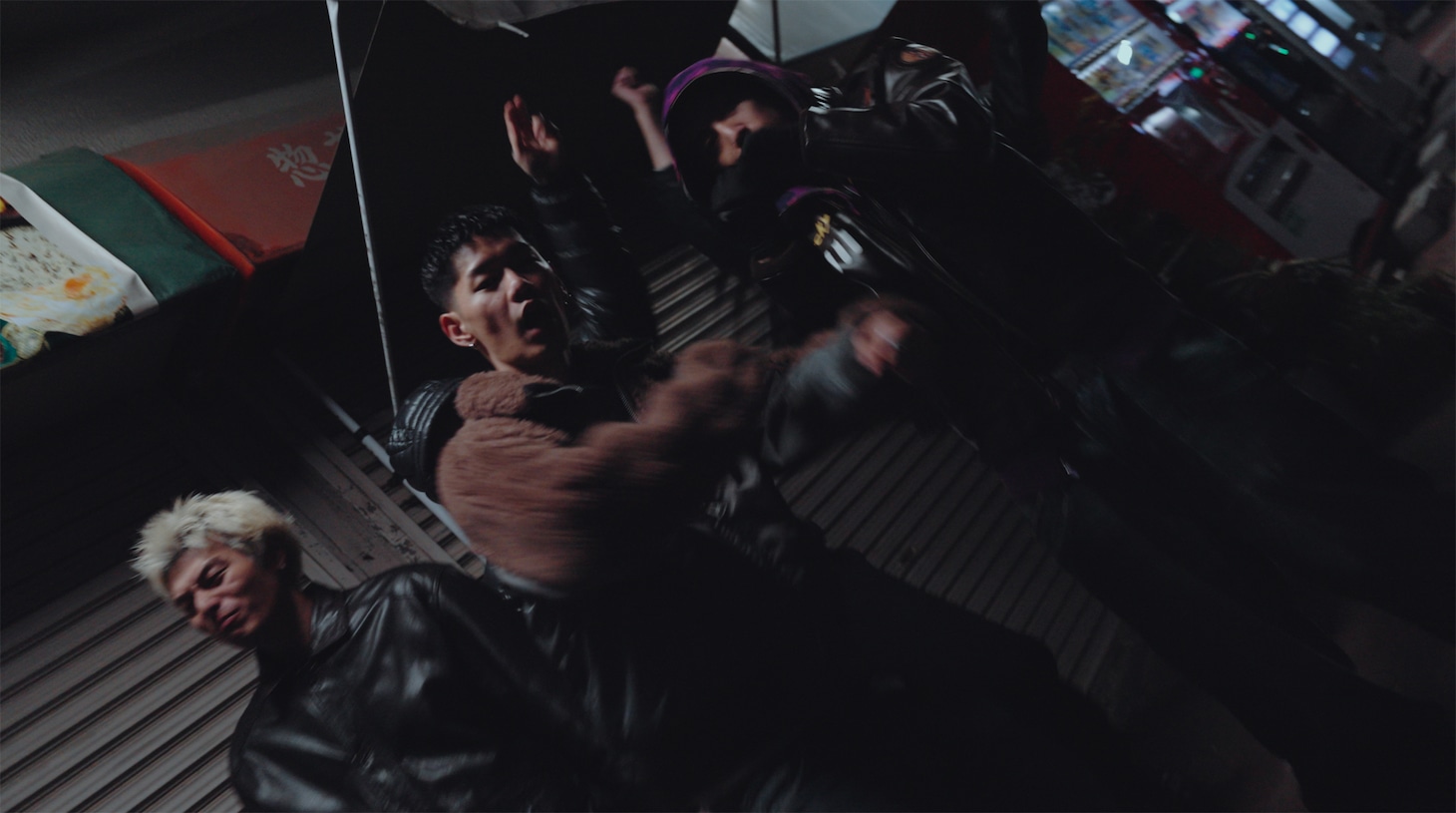 ARuM&SSP「AOB」ミュージックビデオより。